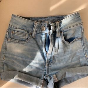 American eagle light washed blue denim shorts